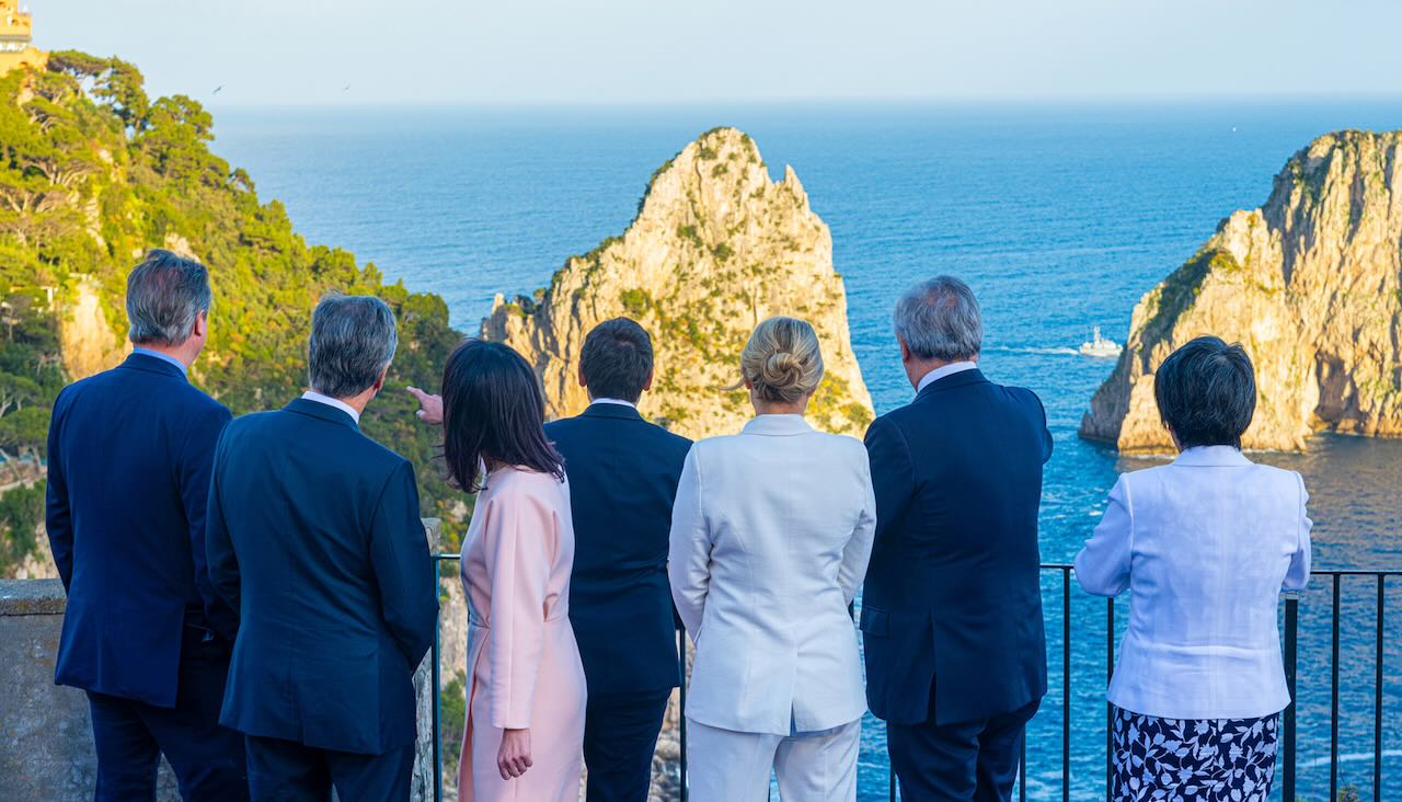 G7-Capri-Leaders-Faraglioni-_ministero_1.jpeg