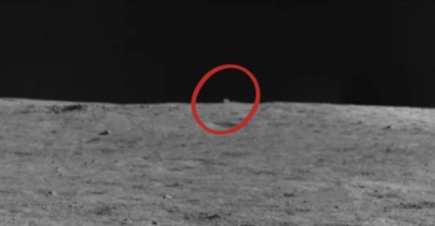 Avvistato strano oggetto sulla parte nascosta della luna