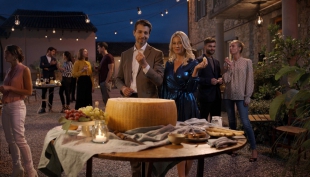 Il Parmigiano Reggiano torna in tv con un nuovo spot