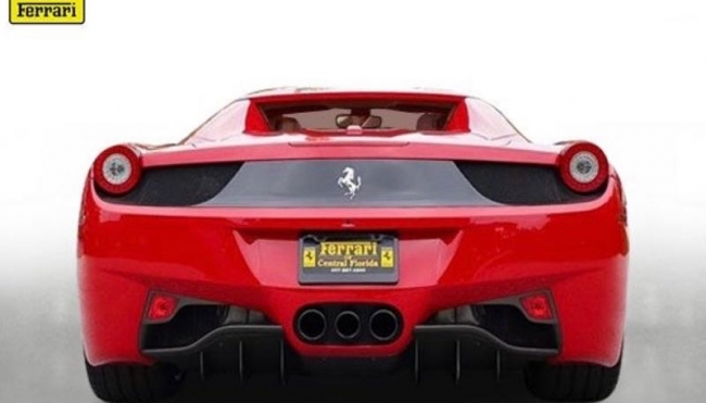 Ferrari richiama sei modelli per un problema all&#039;airbag.