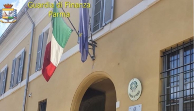 Interdizione dai pubblici uffici per un Commercialista 34enne di origine calabrese operante a Parma