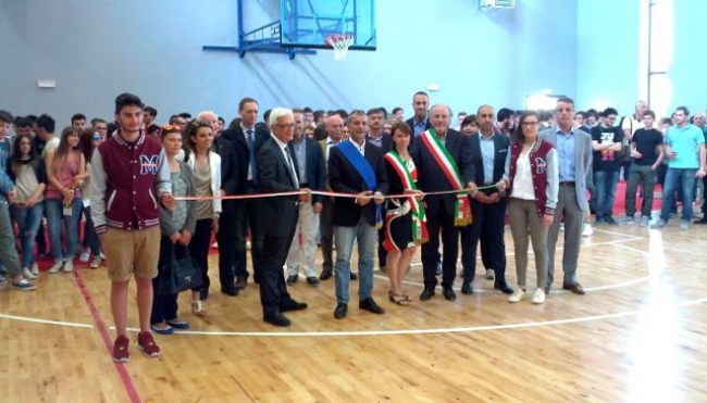Fiorenzuola - Polo scolastico: inaugurata la nuova palestra &quot;Bioclimatica&quot;