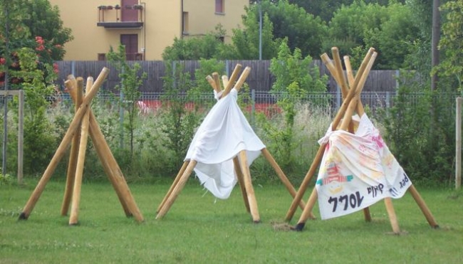 Piacenza - Educatori e genitori insieme per abbellire e vivere i giardini dei nidi
