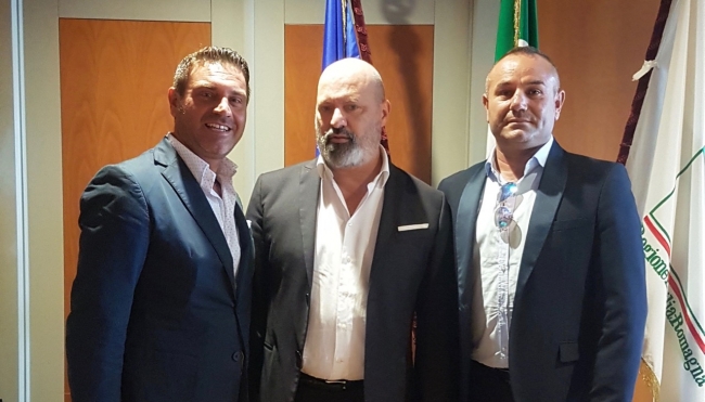 Il presidente Bonaccini incontra l&#039;autista del camion tamponato sull&#039;A14, Antonio Verdicchio