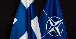 La Finlandia entra nella NATO. Ancora nulla di fatto per la Svezia