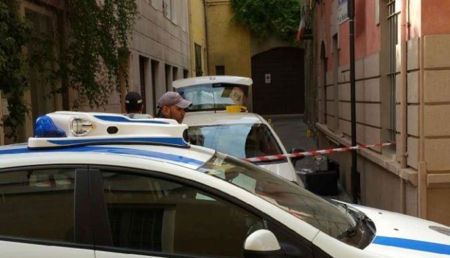 Parma, donna trovata agonizzante in pieno centro