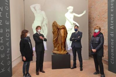 Sopralluogo al Farnese di Confindustria, sponsor dei restauri e dell’allestimento museale, alla statua di Kleomenes