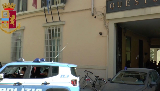 Parma - Ufficio immigrazione: +25% le espulsioni