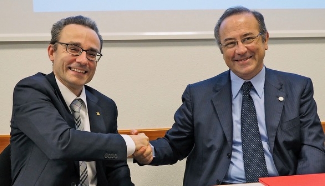 L’accordo firmato oggi nella sede dell’Ateneo dal RettorePaolo Andrei e dal Presidente della Fondazione Cariparma Gino Gandolfi.