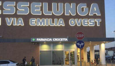 Parma - Scoperto a rubare all&#039;Esselunga aggredisce la vigilanza