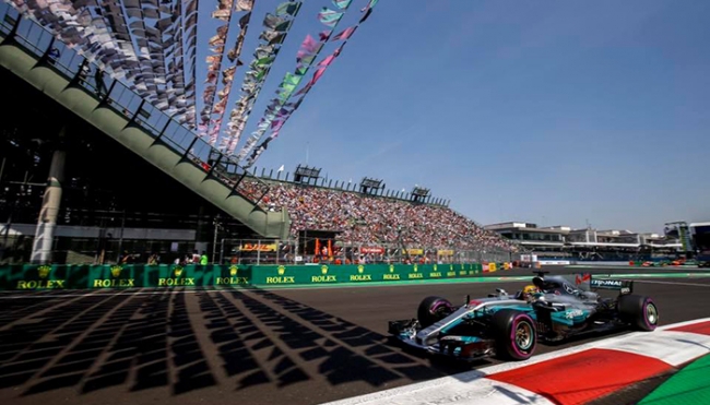 F1, Messico e nuvole: Hamilton è mondiale e vola a 4 titoli. Vettel si arrende dopo una rimonta epica