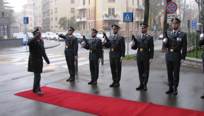 Guardia di Finanza - Il generale di divisione Giuseppe Gerli in visita a Parma