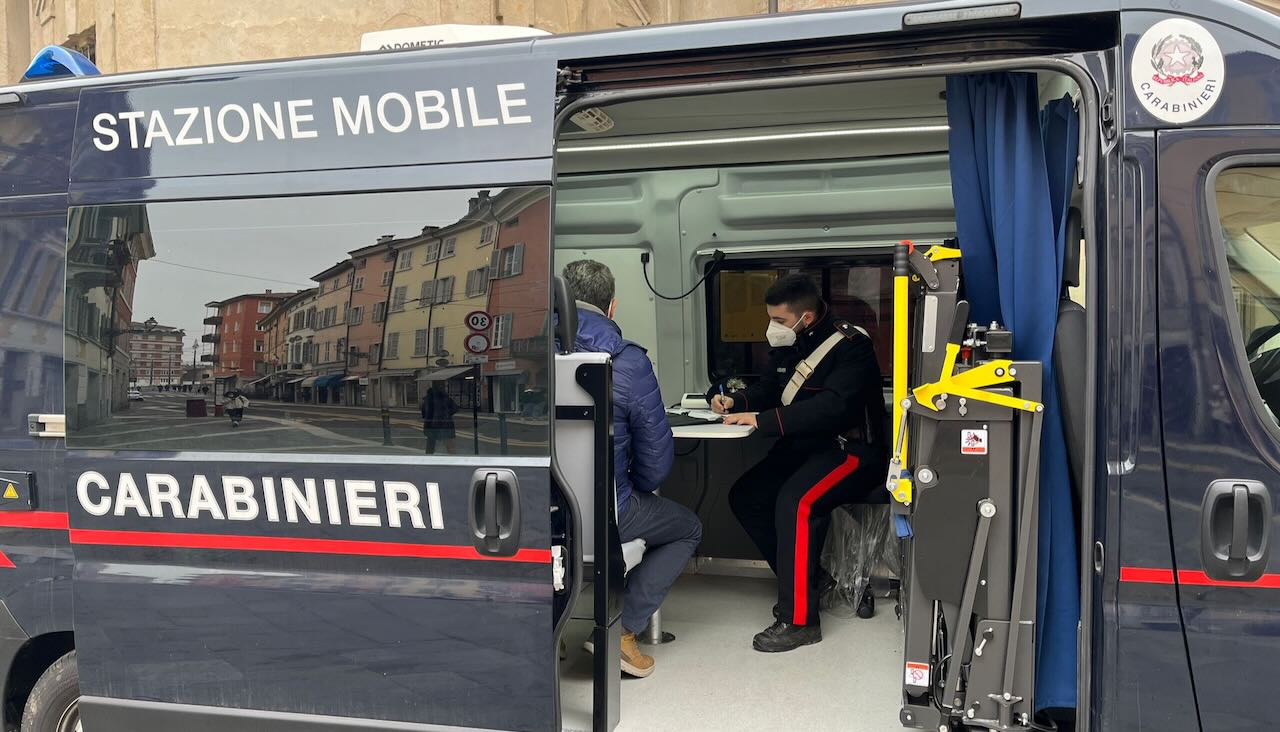 PR_carabinieri_2_stazione_mobile.jpeg