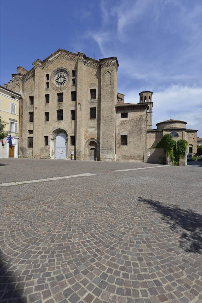 San-Francesco-del-Prato-Prima-del-restauro-Esterno-1.jpg