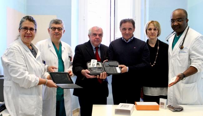 La famiglia Adami ricorda il figlio scomparso donando strumenti alla Cardiologia pediatrica di Parma