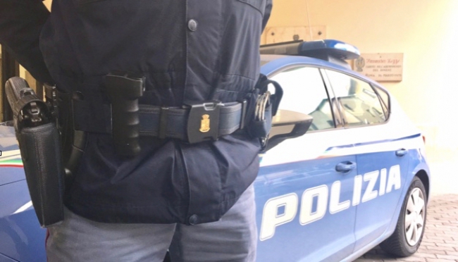 Tentano di rubare un orologio: arrestata dalla Polizia di Stato coppia di rumeni specializzata in furti