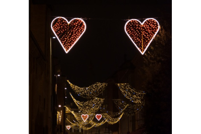 Modena: accensione luminarie in Piazzale San Francesco alle ore 17.00