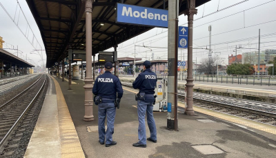 Modena: attraversa i binari e viene trovato dalla Polizia di Stato in possesso di un cutter, denunciato