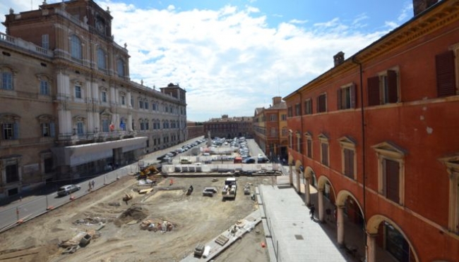 Modena - Aperto un tratto di Piazza Roma