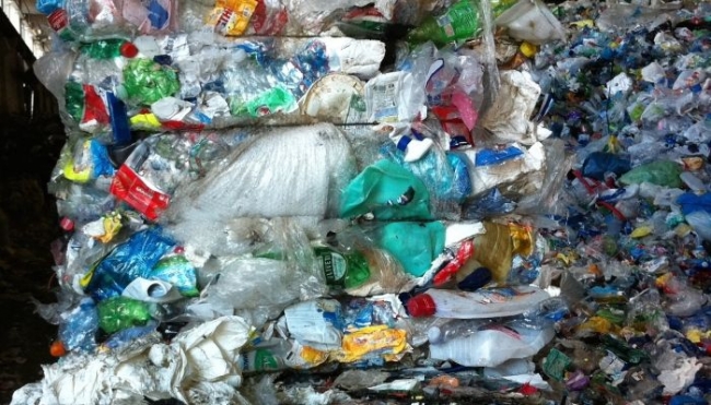 Reggio non sta vivendo alcuna emergenza rifiuti