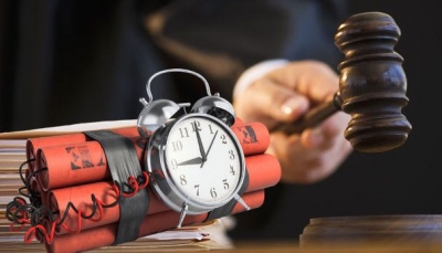 Elezioni. La “giustizia a orologeria” fa la sua discesa in campo con la rinomata precisione svizzera
