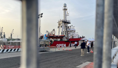 L&#039;arrivo della nave coi Migranti a Livorno (Open Arms)