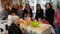 Il sindaco Patrizia Barbieri e l'assessore ai Servizi sociali Federica Sgorbati in visita al Centro 