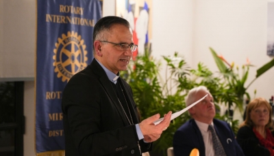 Il Vescovo Erio Castellucci ospite del Rotary di Mirandola: “Sant’Agostino ci insegna che la tradizione alimenta il patrimonio dell’umanità”