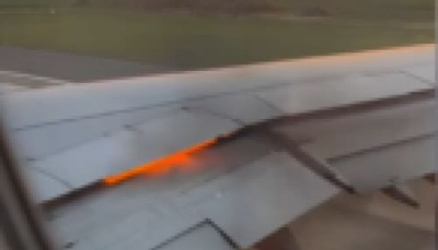Motore dell’aereo prende fuoco pochi minuti prima del decollo (video)