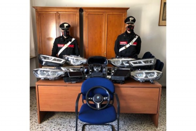 Parma: trovati in possesso di pezzi di ricambio di auto di lusso, denunciati per ricettazione