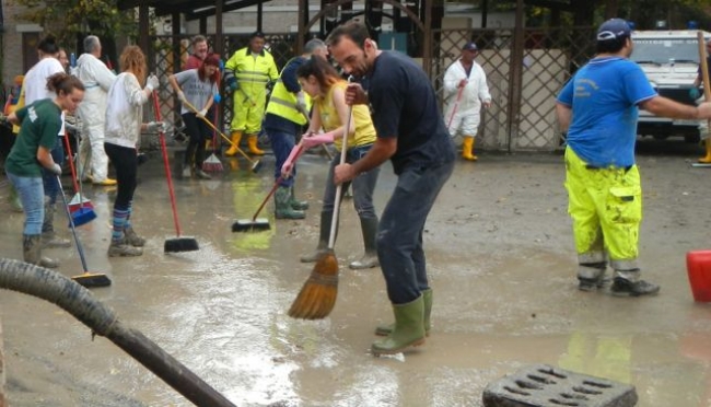 Alluvione Parma, rientrano 80 volontari reggiani