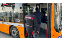 Parma: sbaglia autobus, si fa prendere dal panico minorenne trovata dai Carabinieri
