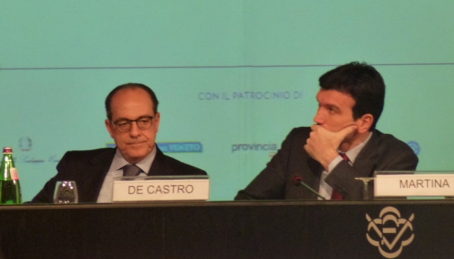 De Castro e Ministro Martina a Vinitaly 2014