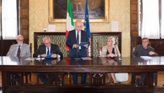 Parma, migranti in arrivo: siglato protocollo per l&#039;integrazione