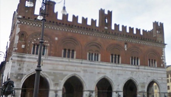 Piacenza, chiusura uffici comunali
