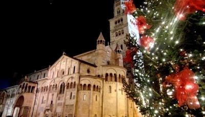 Modena si illumina con Natale in Centro