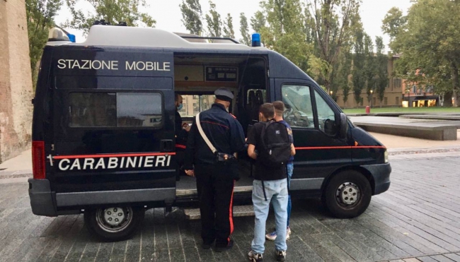 Parma e provincia, dai Carabinieri 11 denunce e 4 segnalazioni alla Prefettura. Senza sosta i servizi di prevenzione e controllo