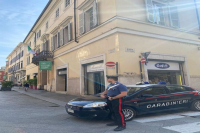 Parma: Due denunciati per rapina