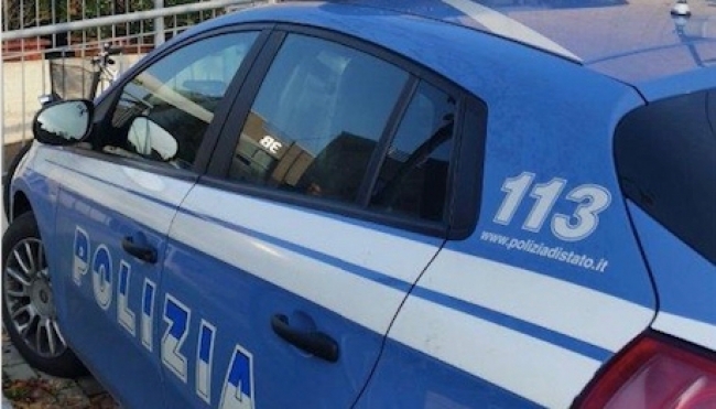 Parma: 22enne tenta il suicidio, salvato dalla Polizia