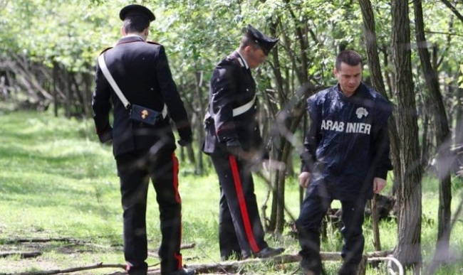 Cadavere di donna trovato nei boschi in provincia di Modena