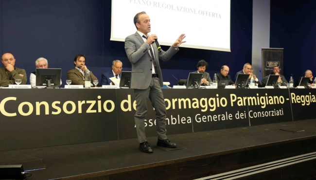 Parmigiano Reggiano: approvato il bilancio 2017 e il nuovo piano di regolamentazione dell&#039;offerta