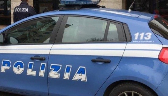 Picchia compagna e figlia: arrestato 44enne di Modena